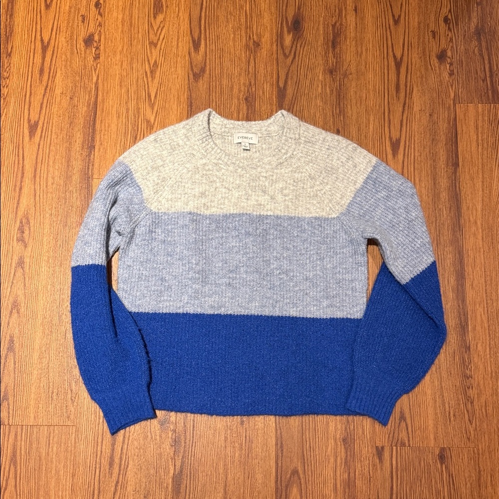 Tri color crewneck sweater